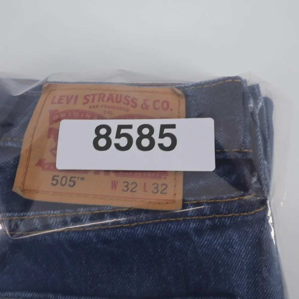 Levis 505 Straight Leg Jeans 100% Cotton Denim Mens 32x32 (Inseam measures 31